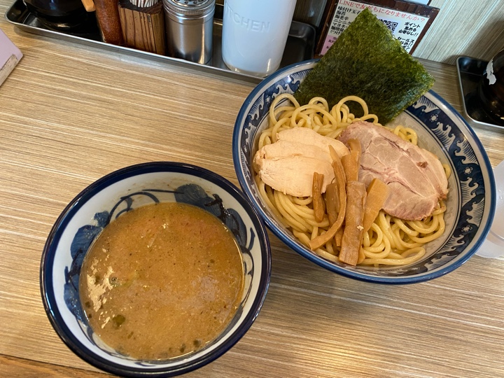 濃厚鶏魚介つけ麺（麺は300g）