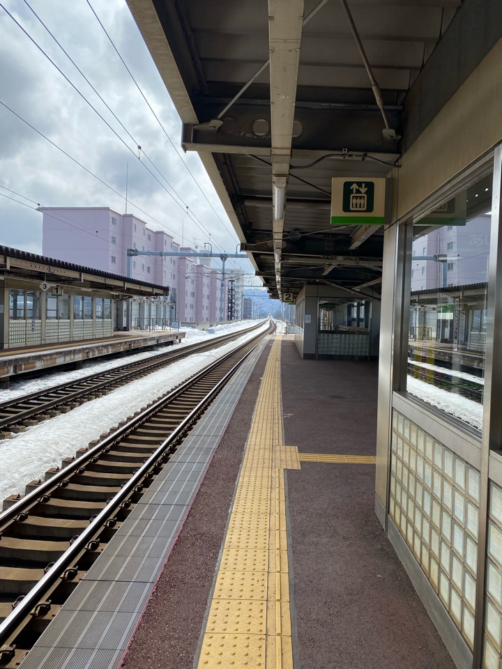 新琴似駅ホーム