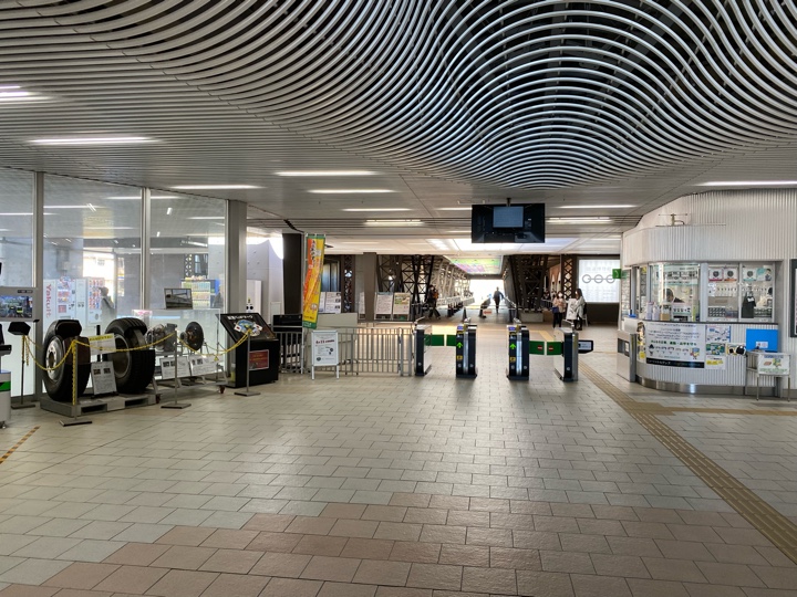 ニューシャトル鉄道博物館(大成)駅改札から直結の鉄道博物館