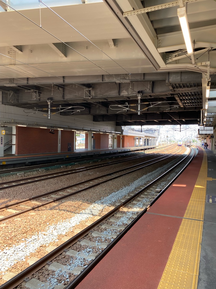 苗穂駅 札幌行き普通列車到着
