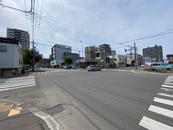 札幌市営地下鉄東豊線 北13条東 駅前