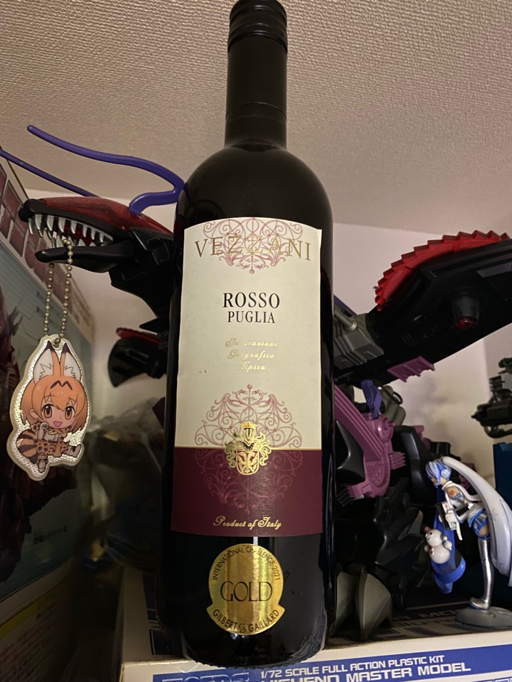 イタリアの赤ワイン「ROSSO PUGLIA VEZZANI（ロッソ・プーリア・ヴェツサーニ）2020」