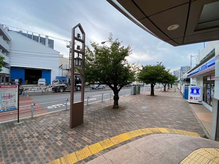 りんかい線 東雲駅 A出口前