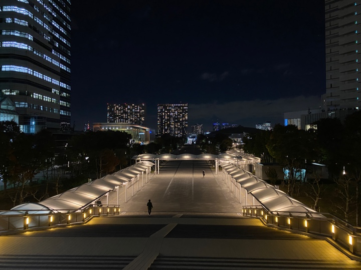 国際展示場駅方面の夜景