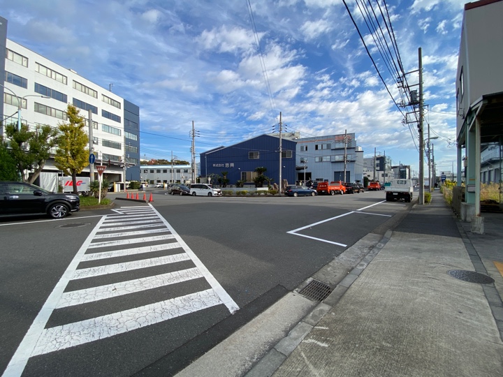 昭和島駅東口前